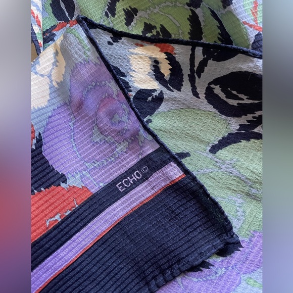Echo floral silk scarf - Picture 10 of 12